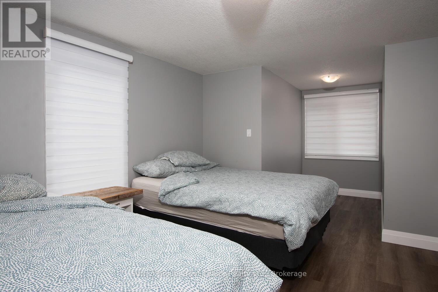 10263 Daniel Avenue, Lambton Shores, Ontario  N0M 1T0 - Photo 19 - X12077724