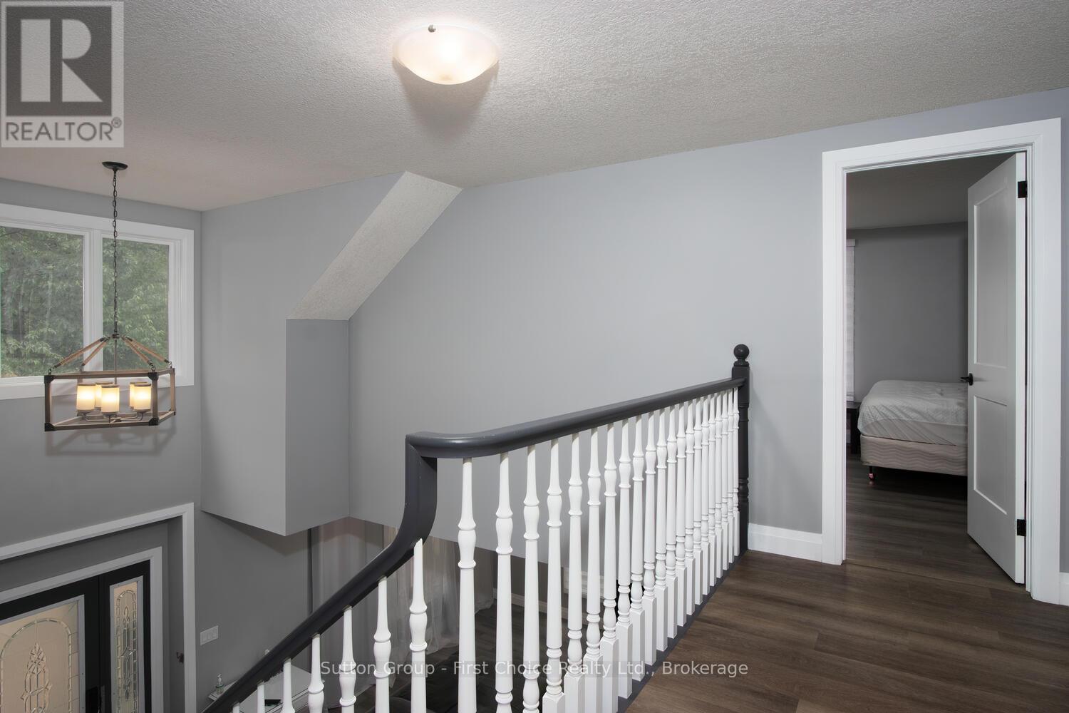 10263 Daniel Avenue, Lambton Shores, Ontario  N0M 1T0 - Photo 26 - X12077724
