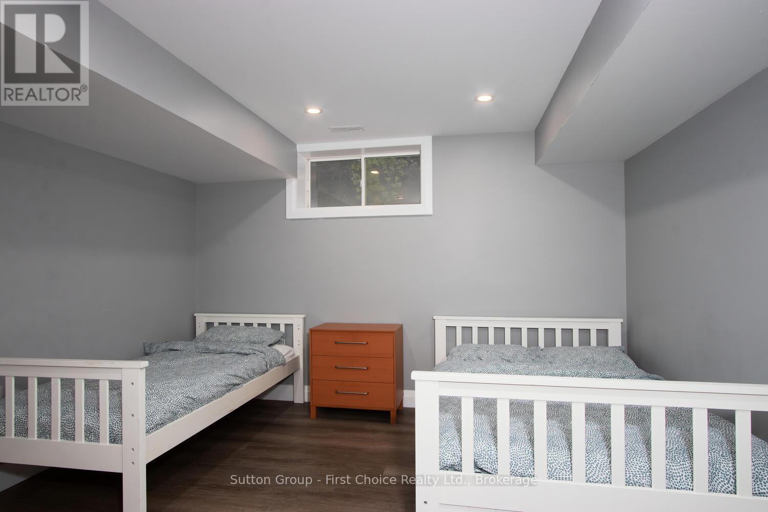10263 Daniel Avenue, Lambton Shores, Ontario  N0M 1T0 - Photo 33 - X12077724