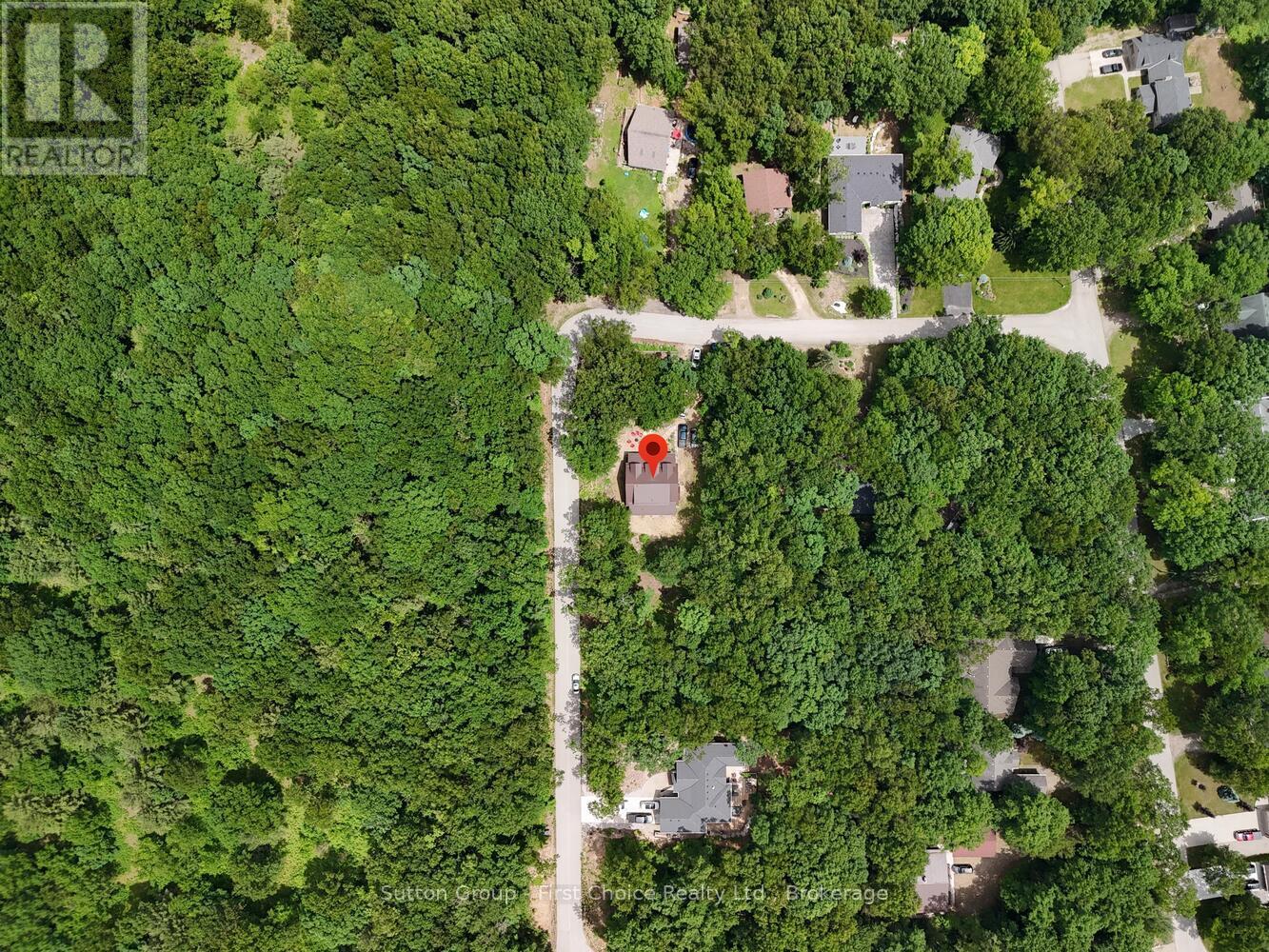 10263 Daniel Avenue, Lambton Shores, Ontario  N0M 1T0 - Photo 42 - X12077724