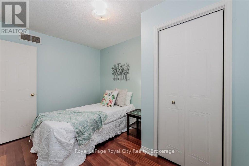 85 Inverness Drive, Guelph, Ontario  N1E 6E4 - Photo 20 - X12077750