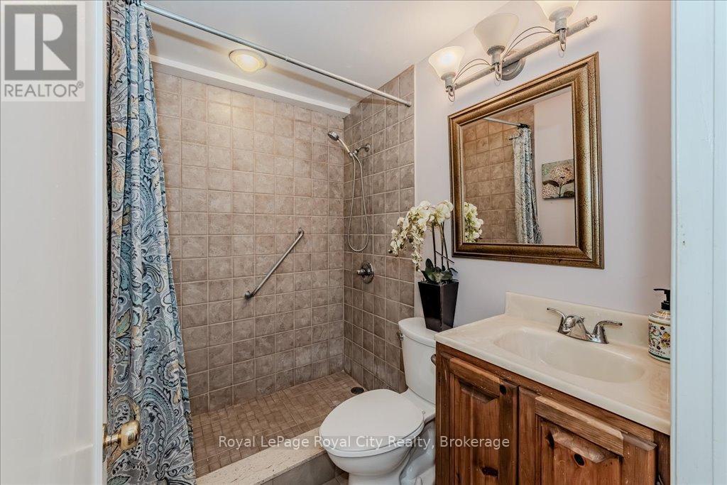 85 Inverness Drive, Guelph, Ontario  N1E 6E4 - Photo 31 - X12077750