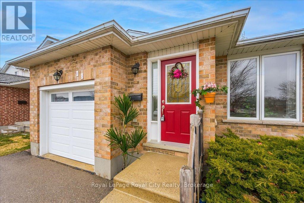 85 Inverness Drive, Guelph, Ontario  N1E 6E4 - Photo 4 - X12077750