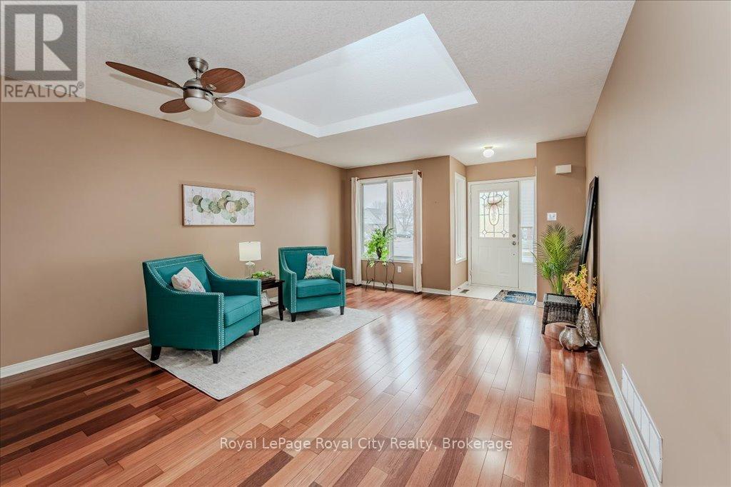 85 Inverness Drive, Guelph, Ontario  N1E 6E4 - Photo 7 - X12077750