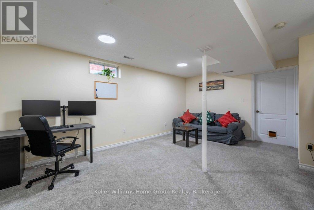 71 Watt Street, Guelph, Ontario  N1E 6W6 - Photo 25 - X12077766