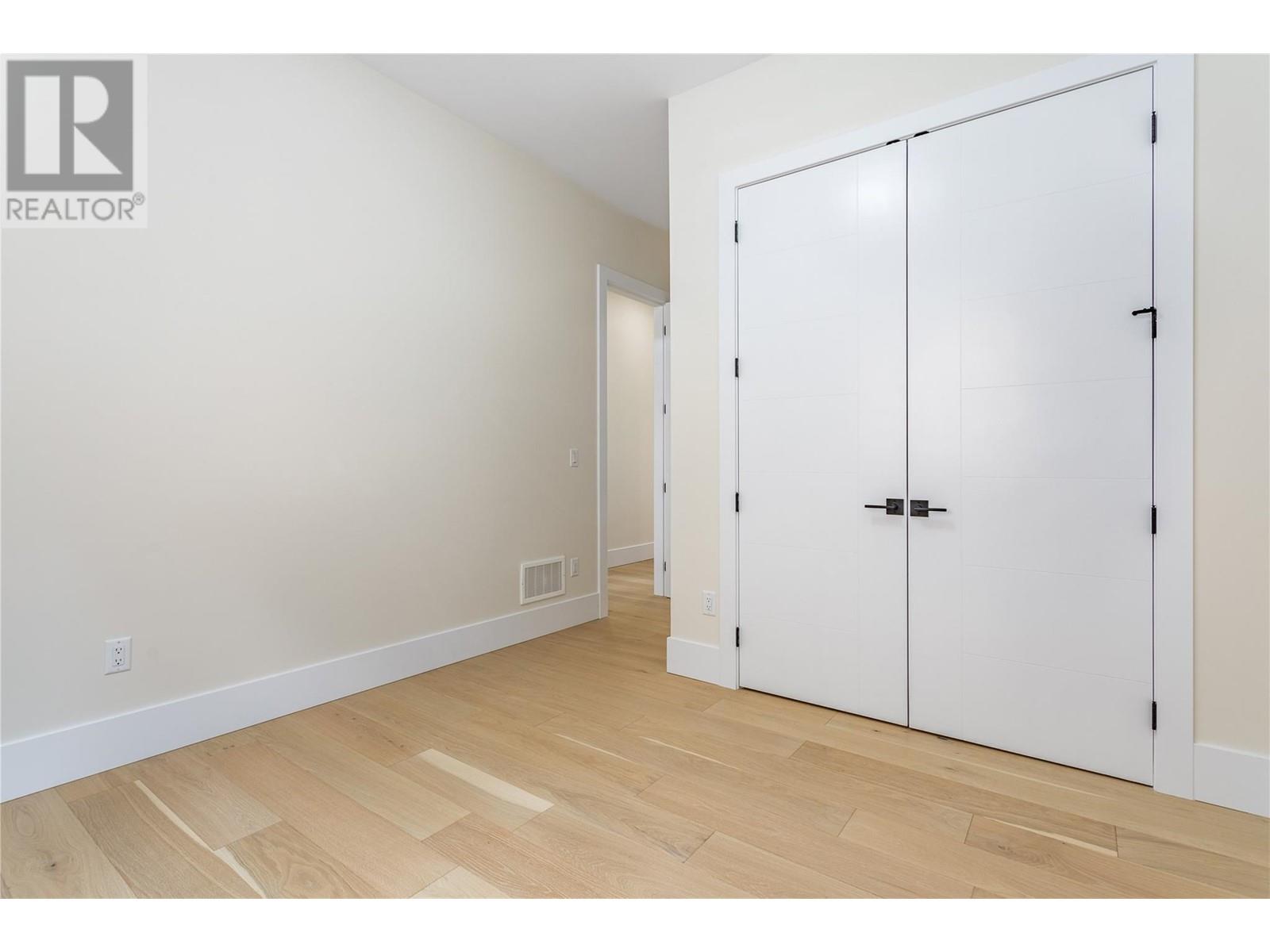 1189 Lone Pine Drive, Kelowna, British Columbia  V1P 0A5 - Photo 17 - 10341451