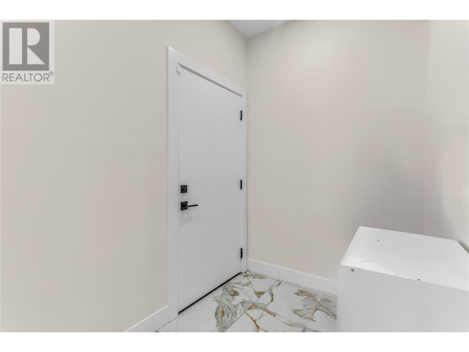 1189 Lone Pine Drive, Kelowna, British Columbia  V1P 0A5 - Photo 24 - 10341451