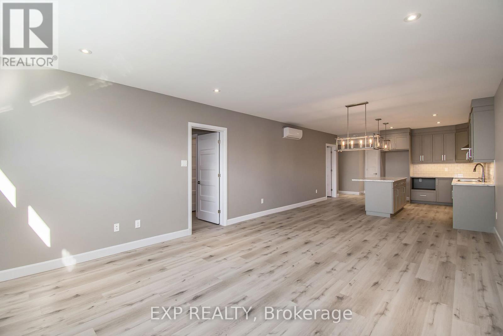1206 Ste Marie Street, Russell, Ontario  K0A 1W0 - Photo 24 - X12077822
