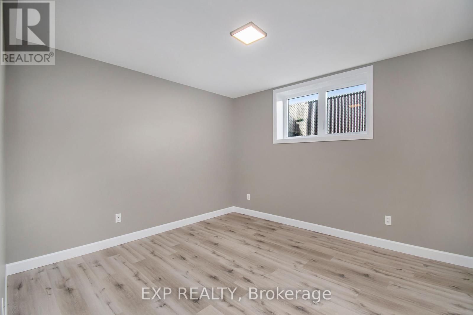 1206 Ste Marie Street, Russell, Ontario  K0A 1W0 - Photo 31 - X12077822
