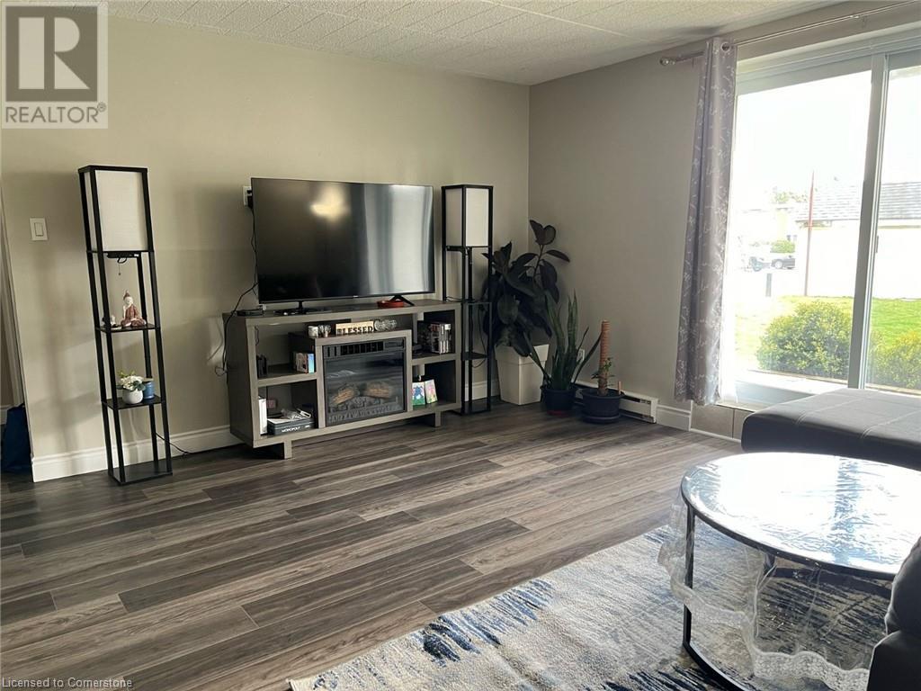 71 Vanier Drive Unit# 108, Kitchener, Ontario  N2C 1J4 - Photo 2 - 40715981