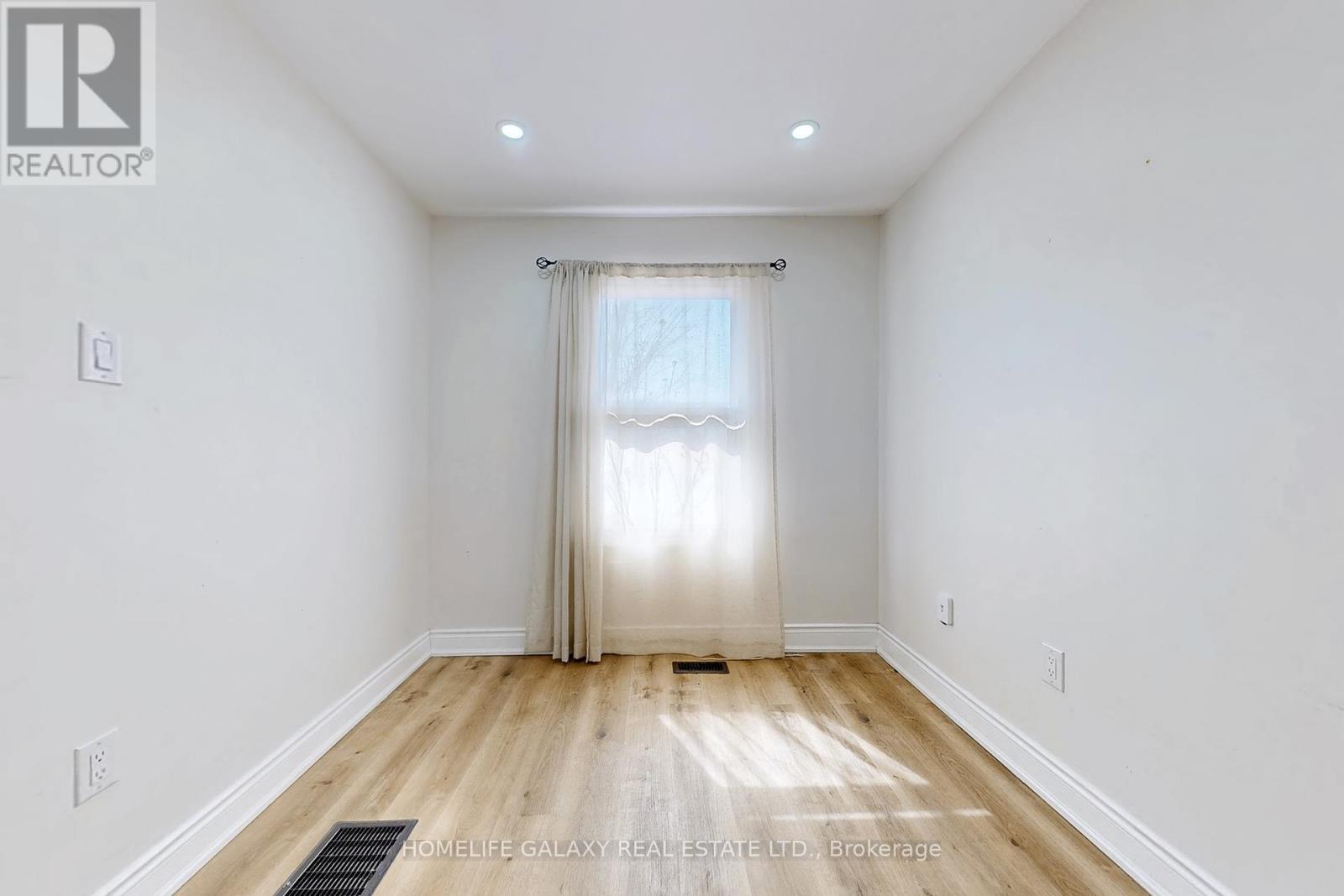 16 Queen Street, Ajax, Ontario  L1S 1S4 - Photo 16 - E12077790