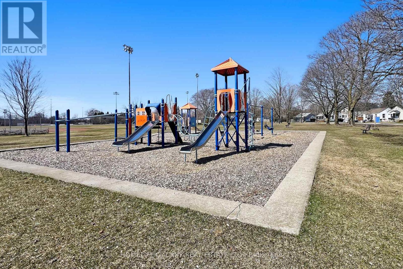 16 Queen Street, Ajax, Ontario  L1S 1S4 - Photo 26 - E12077790