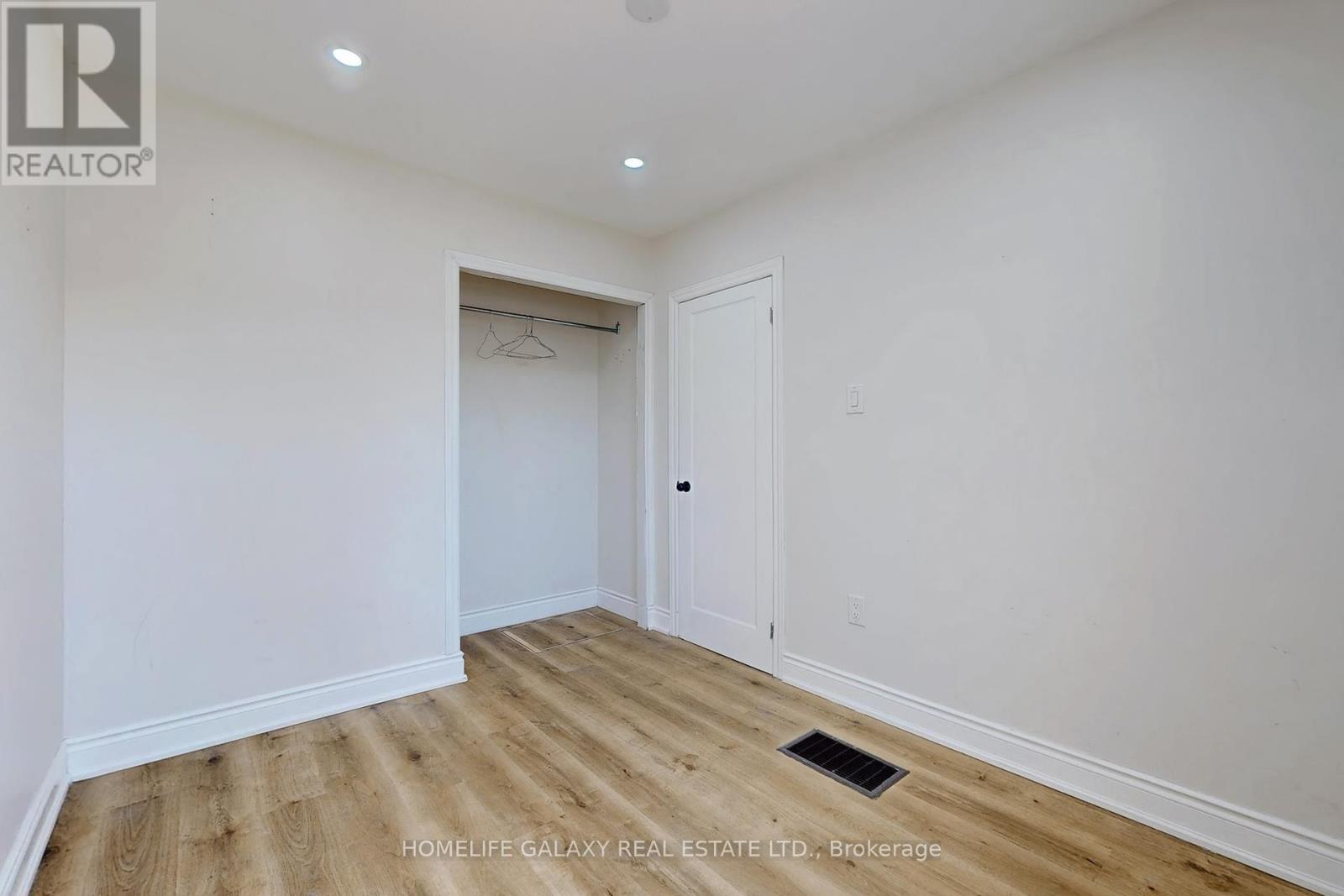 16 Queen Street, Ajax, Ontario  L1S 1S4 - Photo 17 - E12077803