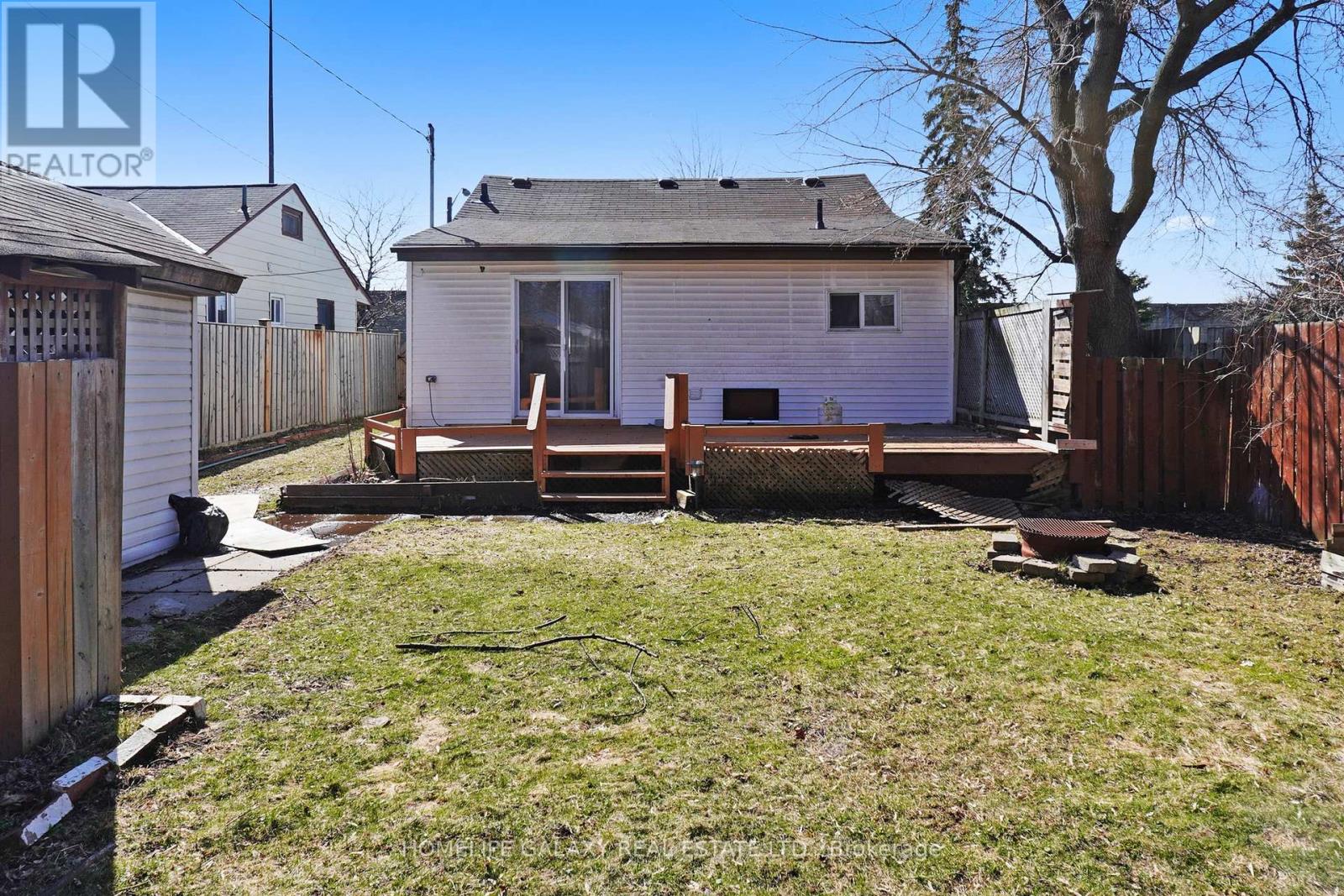 16 Queen Street, Ajax, Ontario  L1S 1S4 - Photo 21 - E12077803