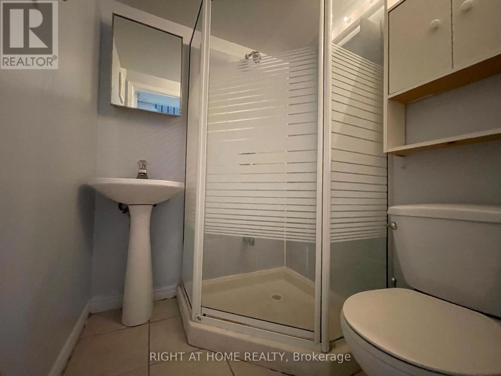 Bsmt - 12 Quarry Court, Toronto, Ontario  M4J 5A7 - Photo 5 - E12077827