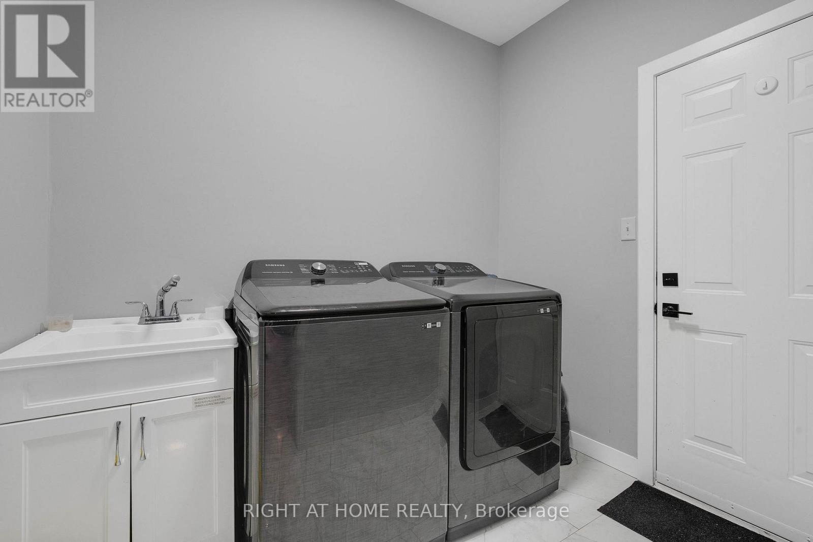 262 Livingstone Street E, Barrie, Ontario  L4M 6N6 - Photo 15 - S12077739