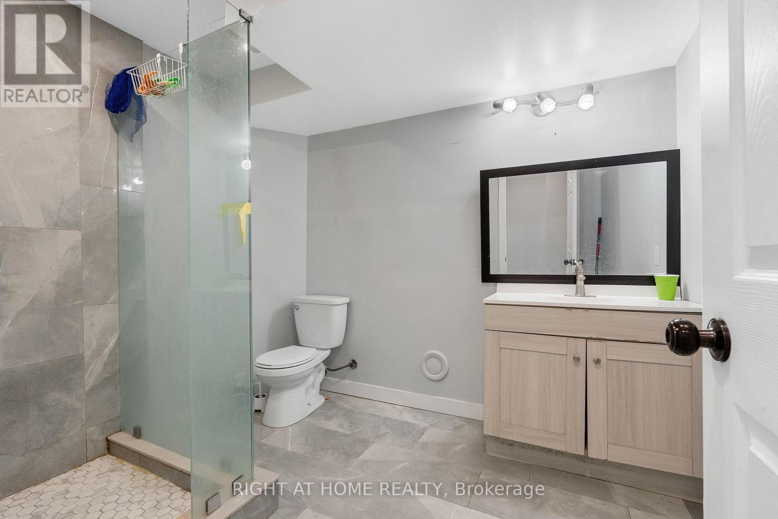 262 Livingstone Street E, Barrie, Ontario  L4M 6N6 - Photo 33 - S12077739
