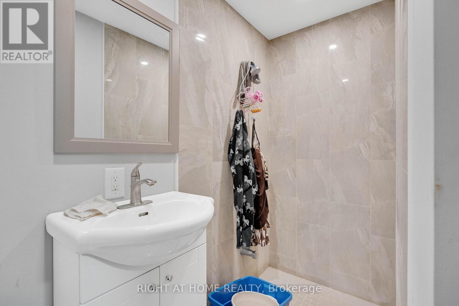 262 Livingstone Street E, Barrie, Ontario  L4M 6N6 - Photo 34 - S12077739