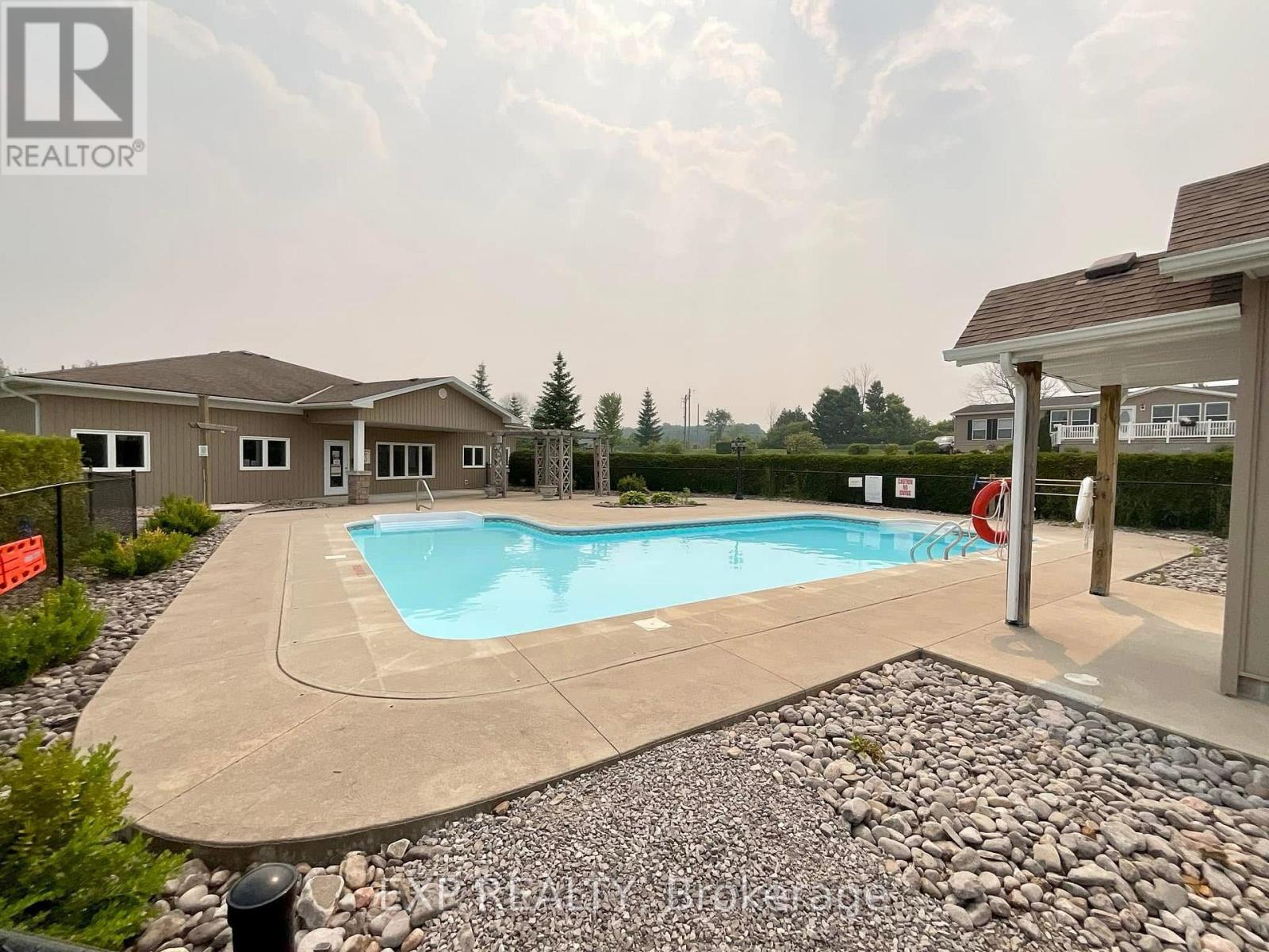 56 Creekside Circle, Kawartha Lakes (Verulam), Ontario  K0M 1L0 - Photo 39 - X12076264