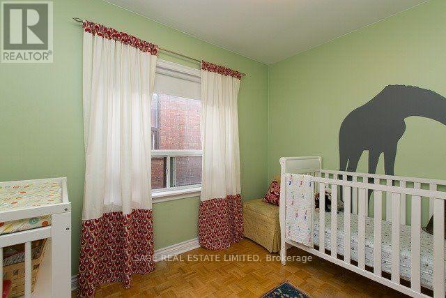 Property at 253 MCROBERTS AVENUE image 5