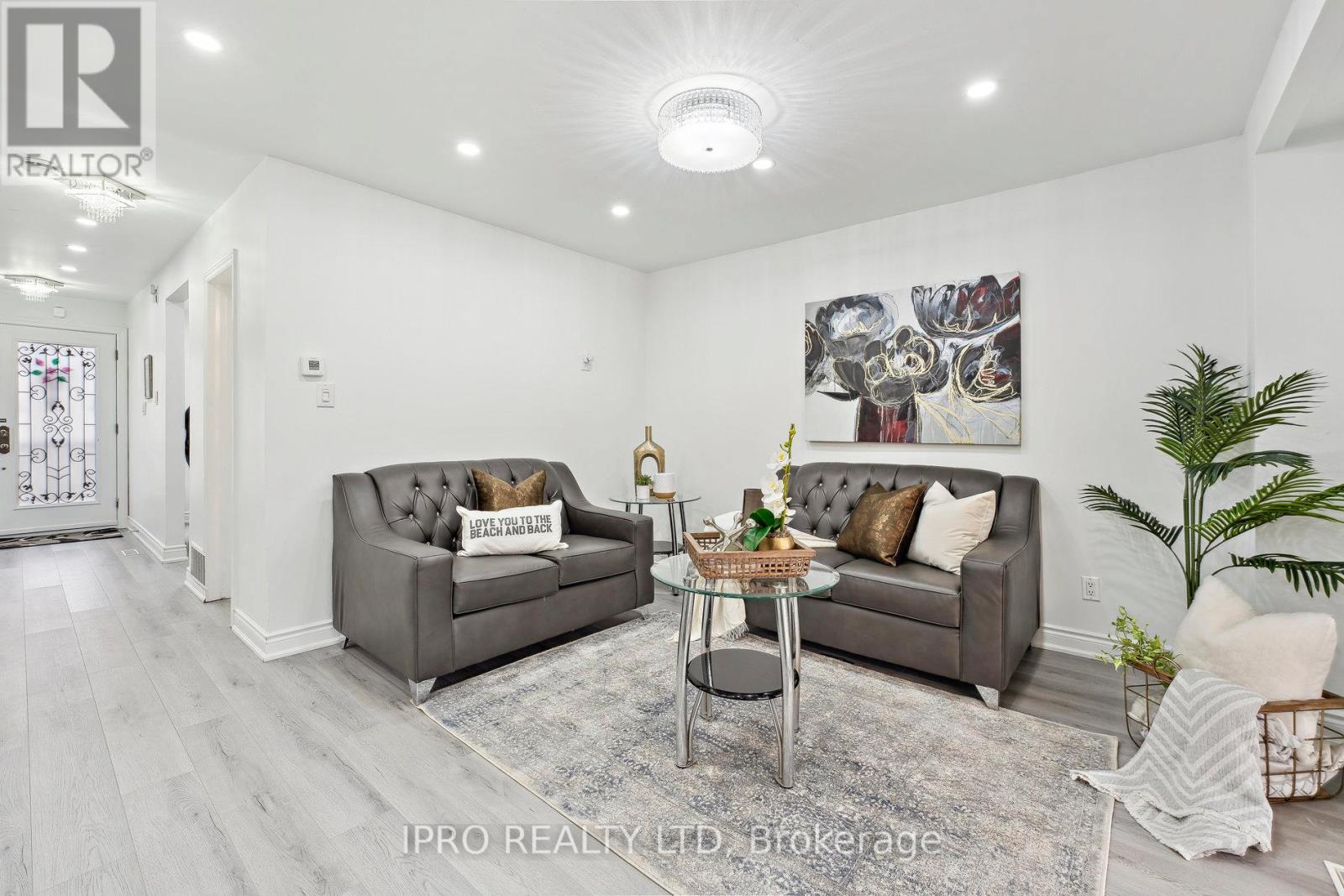 3420 Monica Drive, Mississauga, Ontario  L4T 3E7 - Photo 18 - W12077681