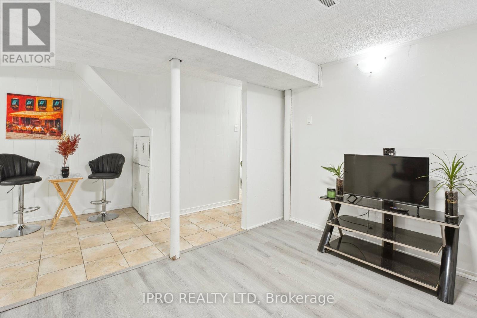 3420 Monica Drive, Mississauga, Ontario  L4T 3E7 - Photo 38 - W12077681