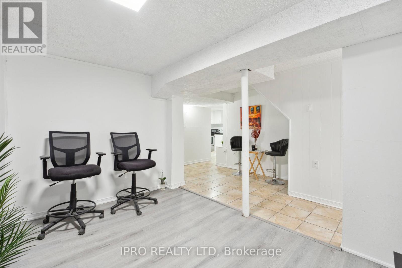 3420 Monica Drive, Mississauga, Ontario  L4T 3E7 - Photo 39 - W12077681