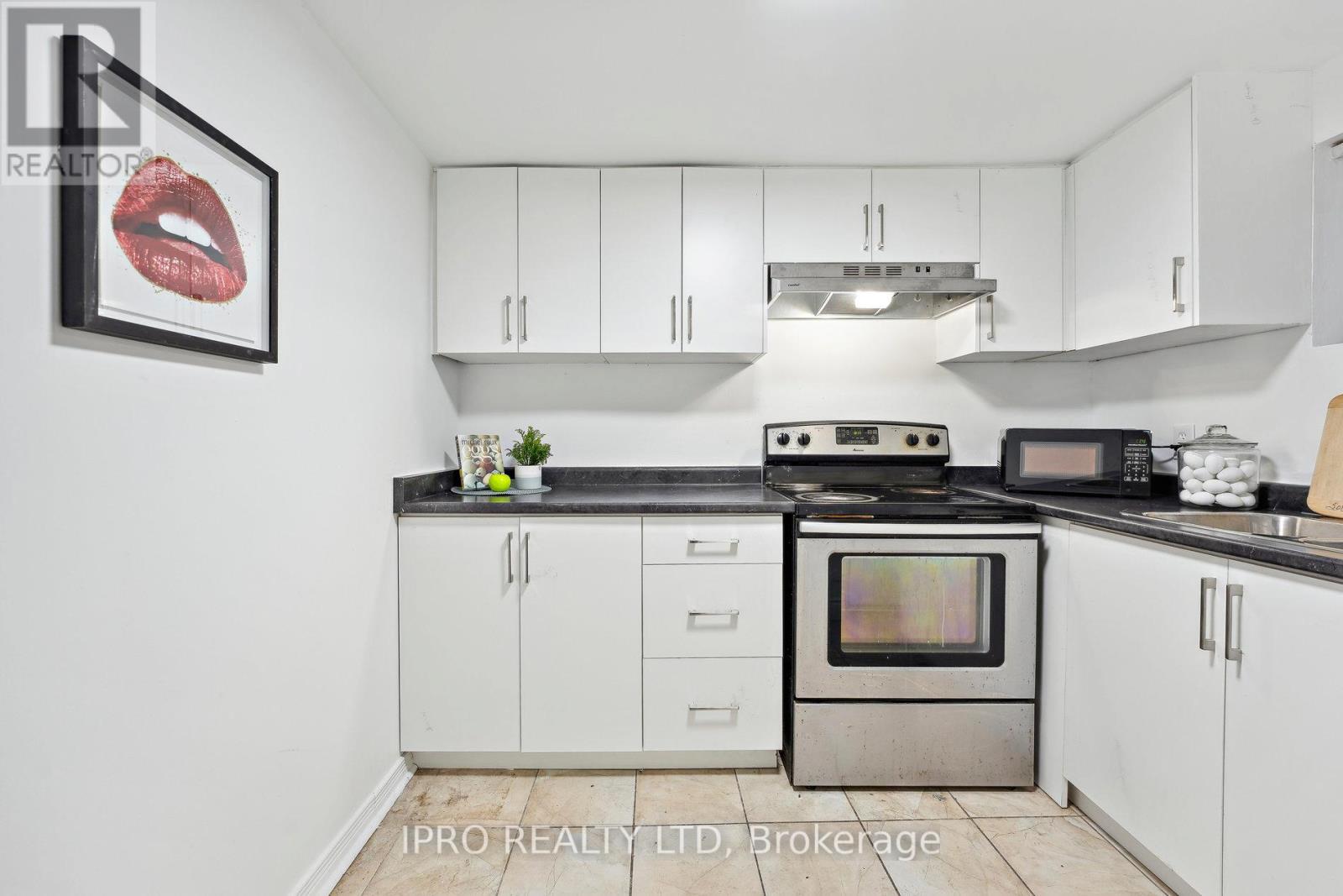 3420 Monica Drive, Mississauga, Ontario  L4T 3E7 - Photo 42 - W12077681