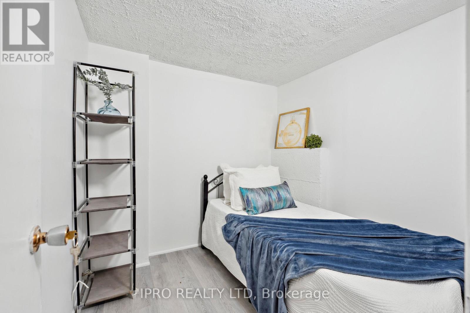 3420 Monica Drive, Mississauga, Ontario  L4T 3E7 - Photo 45 - W12077681