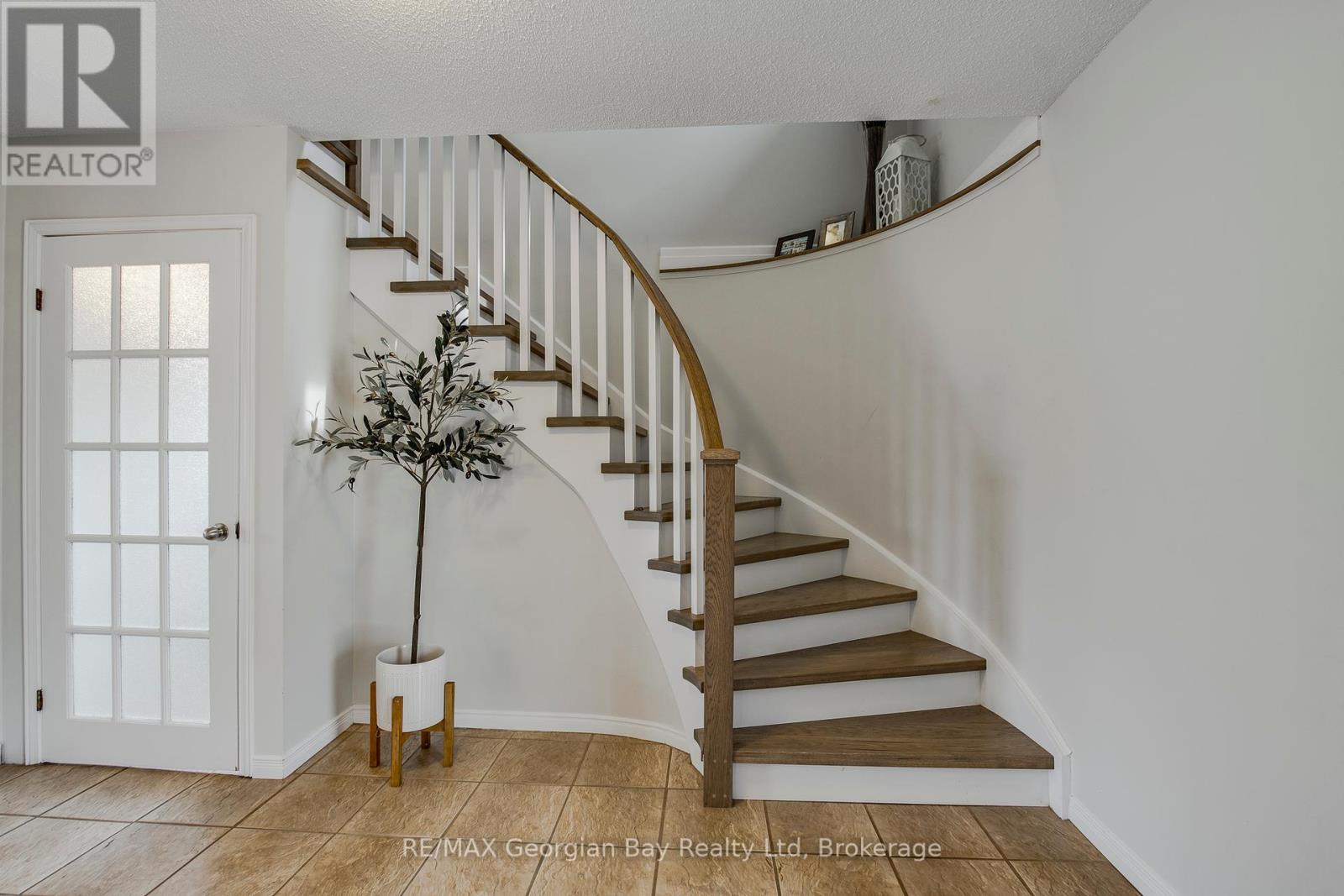 992 Dominion Avenue, Midland, Ontario  L4R 1S9 - Photo 6 - S12076639