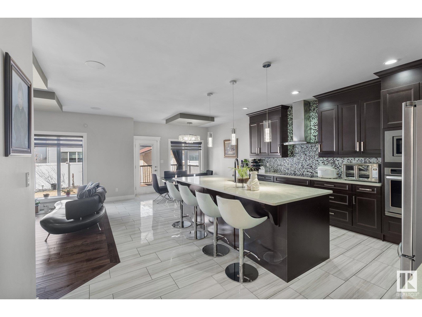 Property at 16718 61 ST NW image 5