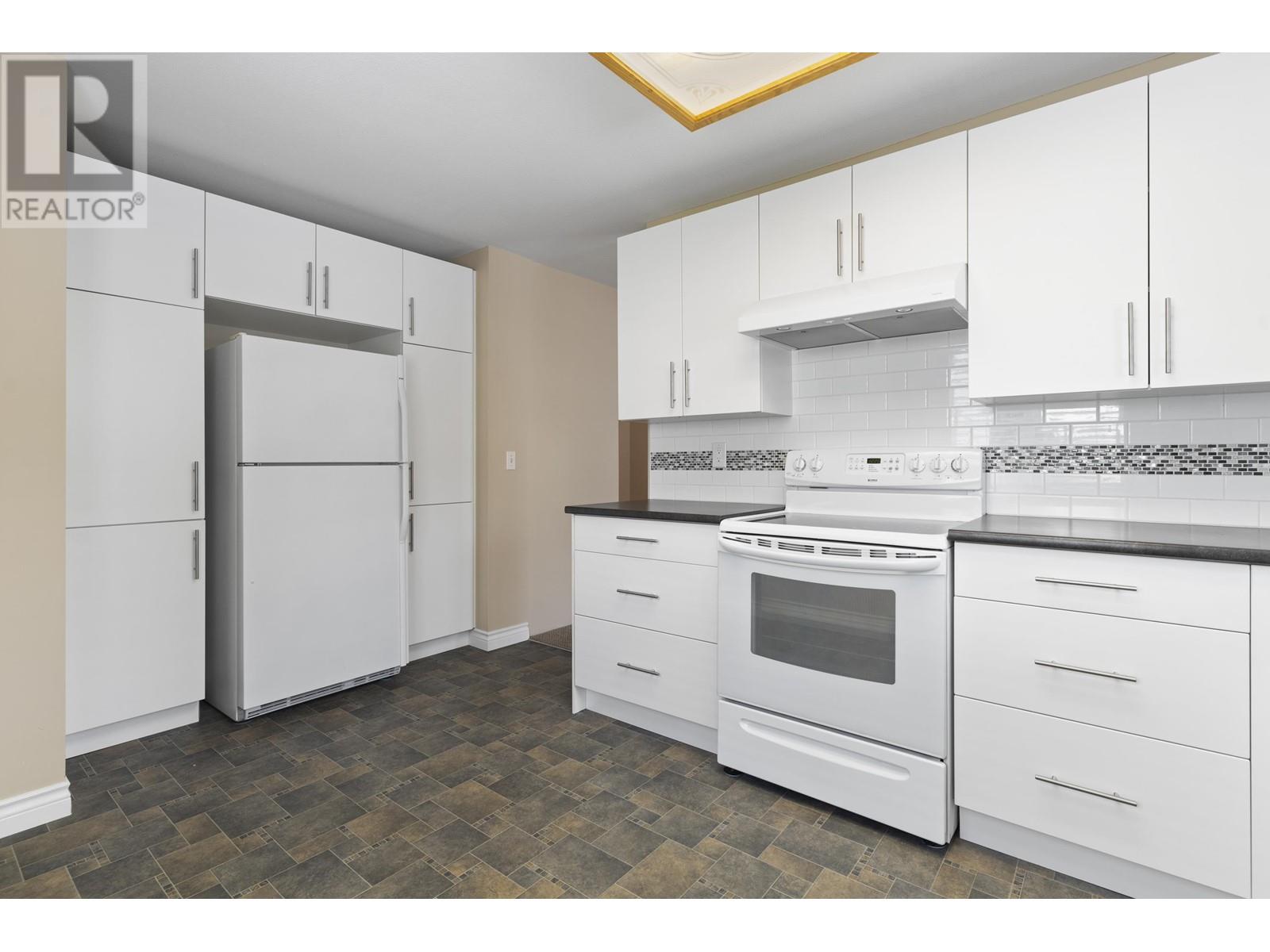205 455 Bromley Street, Coquitlam, British Columbia  V3K 6N7 - Photo 15 - R2988631