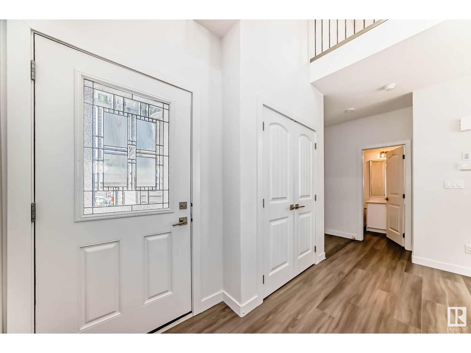 Property at 6603 37 AV image 3