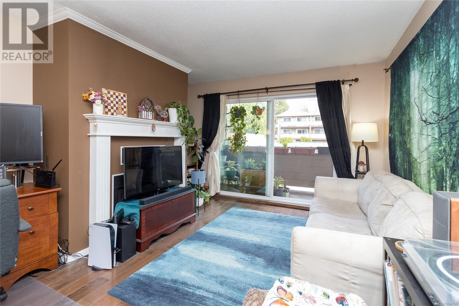 Property at 201 3215 Alder St image 2