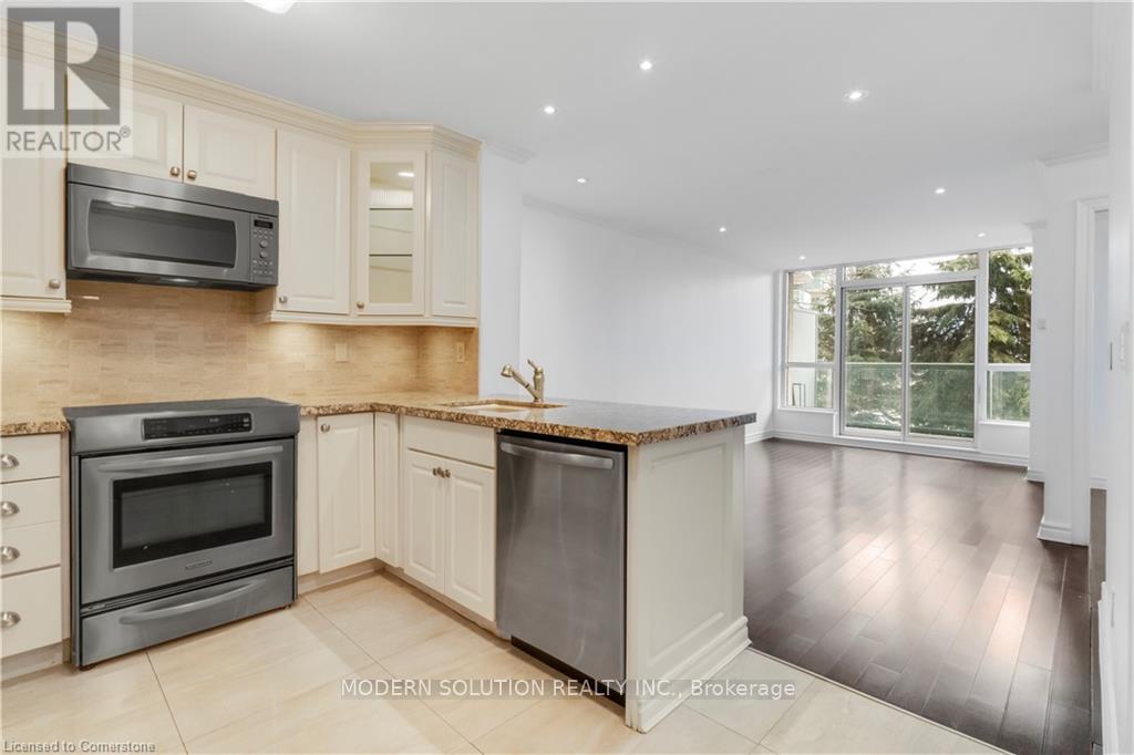 208 - 2565 Erin Centre Boulevard, Mississauga, Ontario  L5M 6Z8 - Photo 8 - W12077759