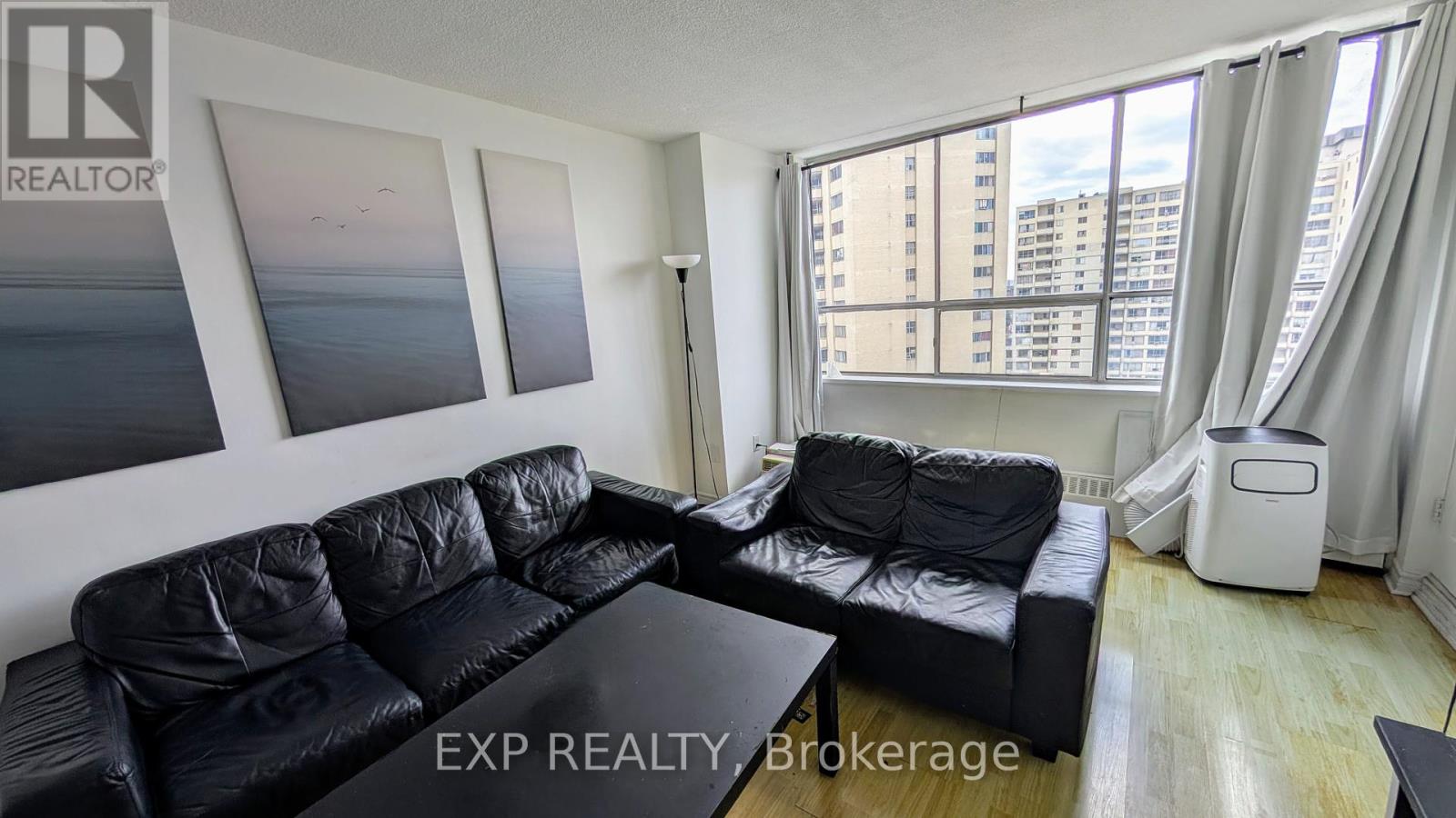 1813 - 320 Dixon Road, Toronto, Ontario  M9R 1S8 - Photo 5 - W12077768