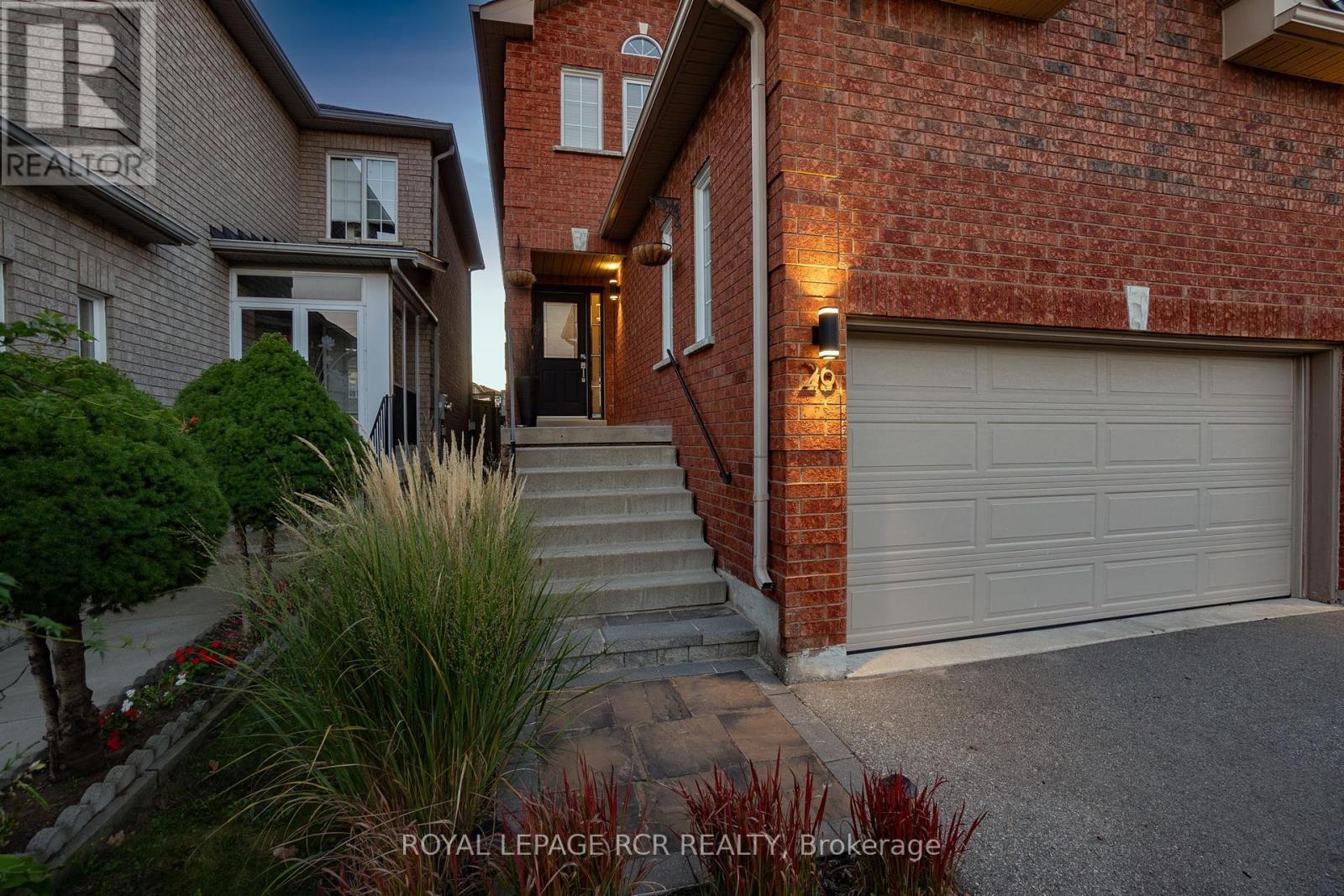 Property at 26 SHADY GLEN CRESCENT image 2