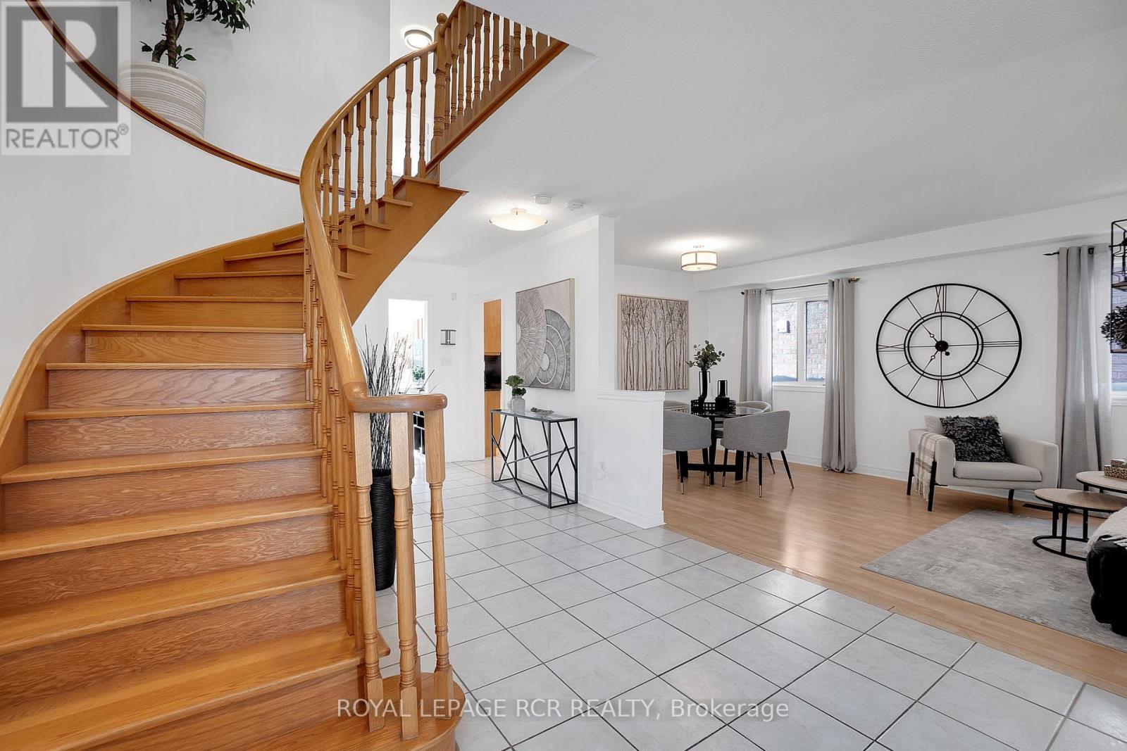 Property at 26 SHADY GLEN CRESCENT image 4