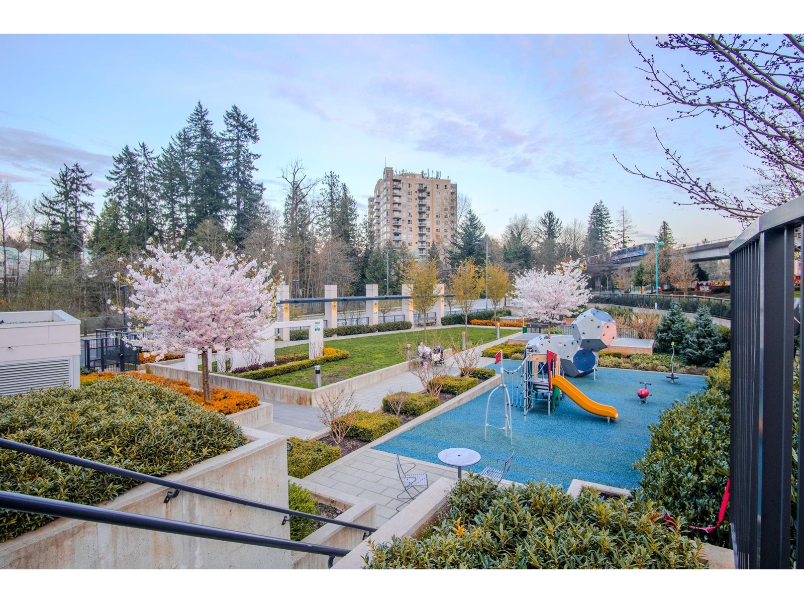 4102 9887 Whalley Boulevard, Surrey, British Columbia  V3T 0P4 - Photo 39 - R2987191