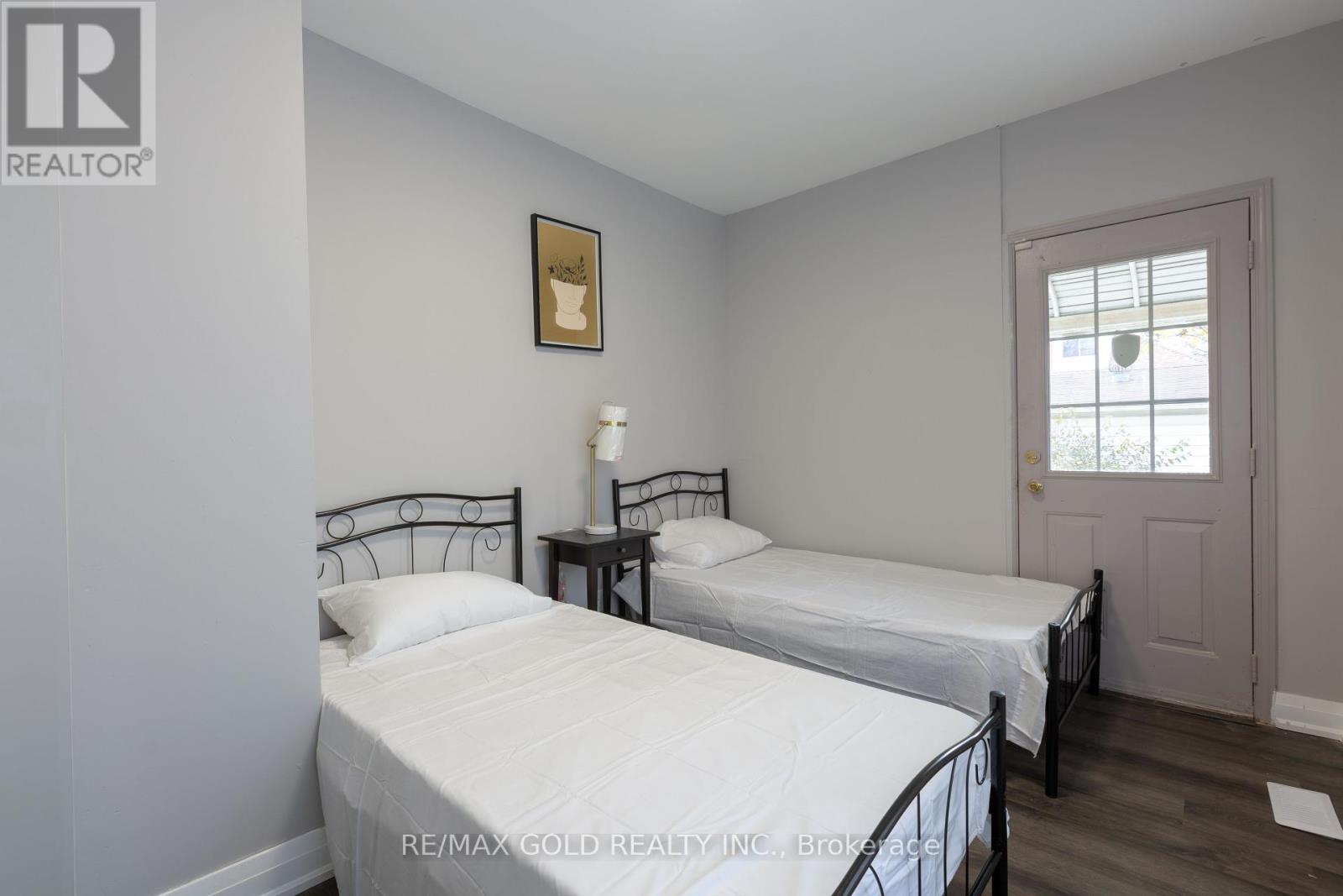 1343 Lillian Avenue N, Windsor, Ontario  N8X 4A4 - Photo 17 - X12077806