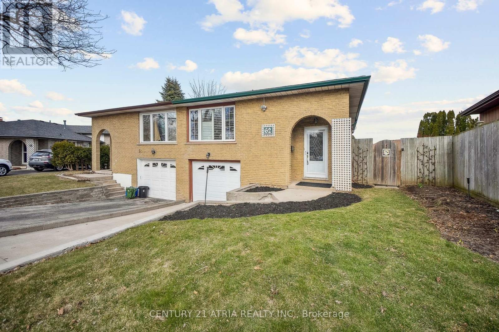 62 GUILDWOOD DRIVE, Hamilton, Ontario