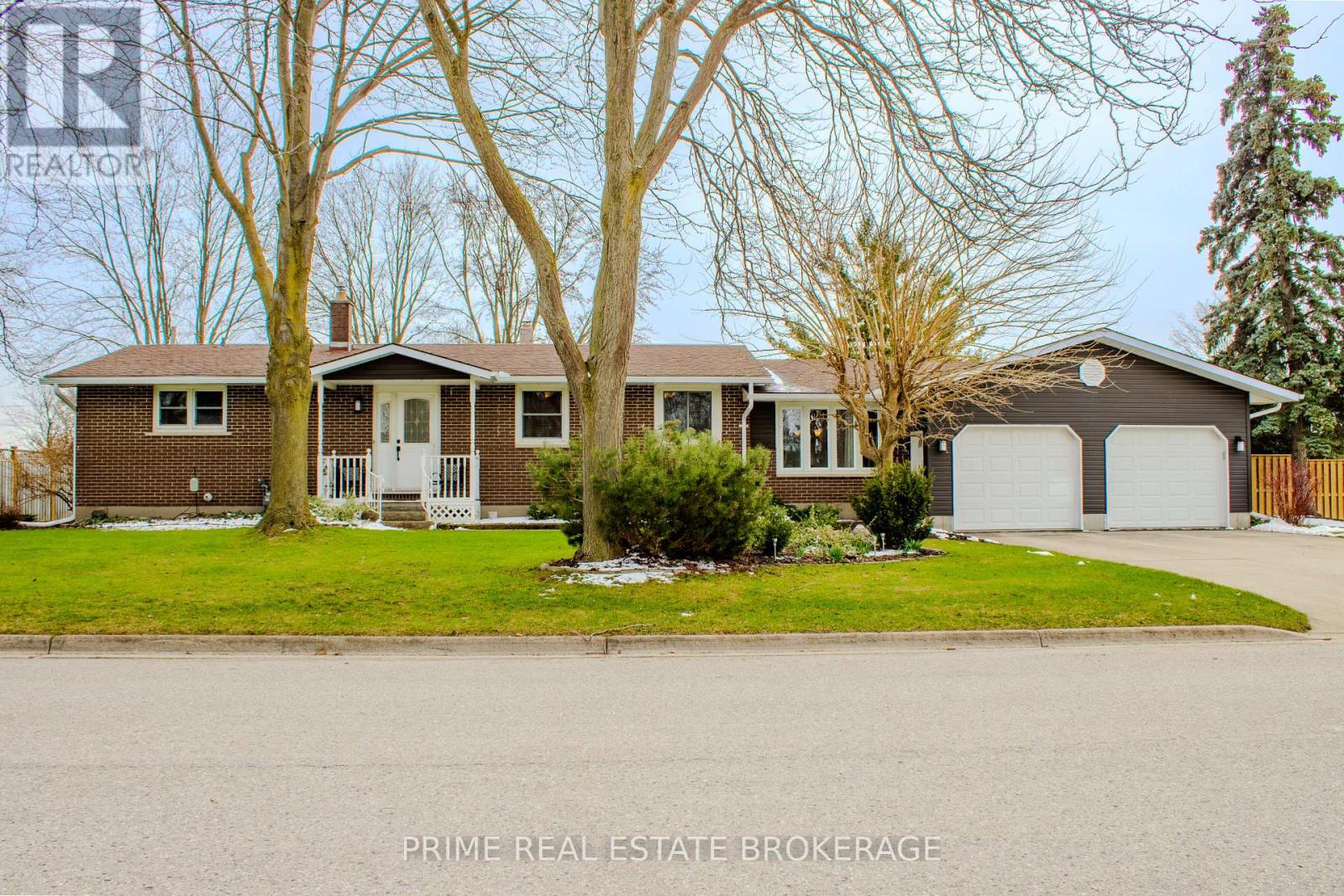 254 PRYDE BOULEVARD, South Huron, Ontario