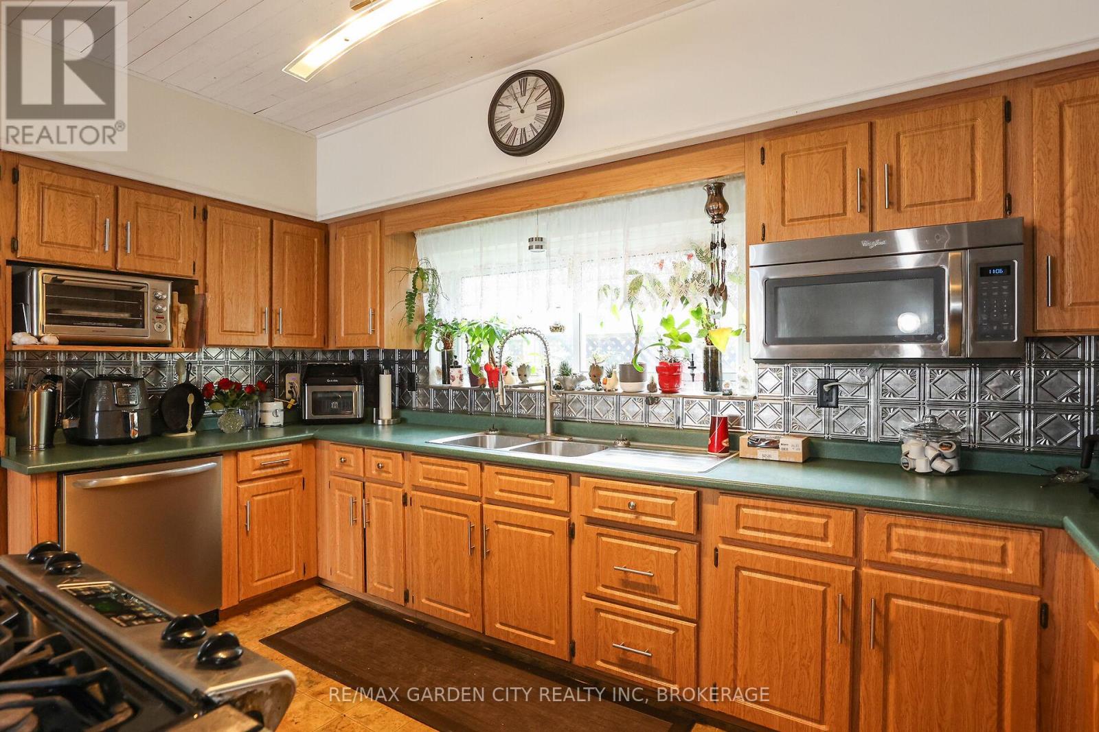 543 King Street, Welland, Ontario  L3B 3K9 - Photo 13 - X12077900