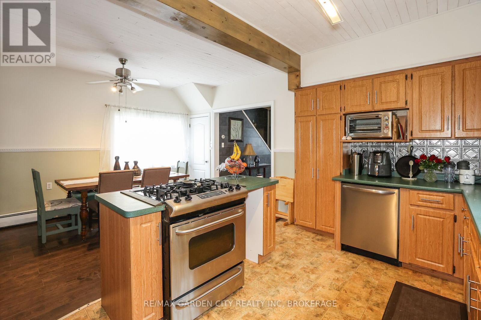 543 King Street, Welland, Ontario  L3B 3K9 - Photo 15 - X12077900