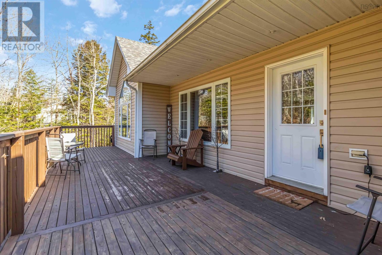Property at 74 Deerhurst Lane image 3