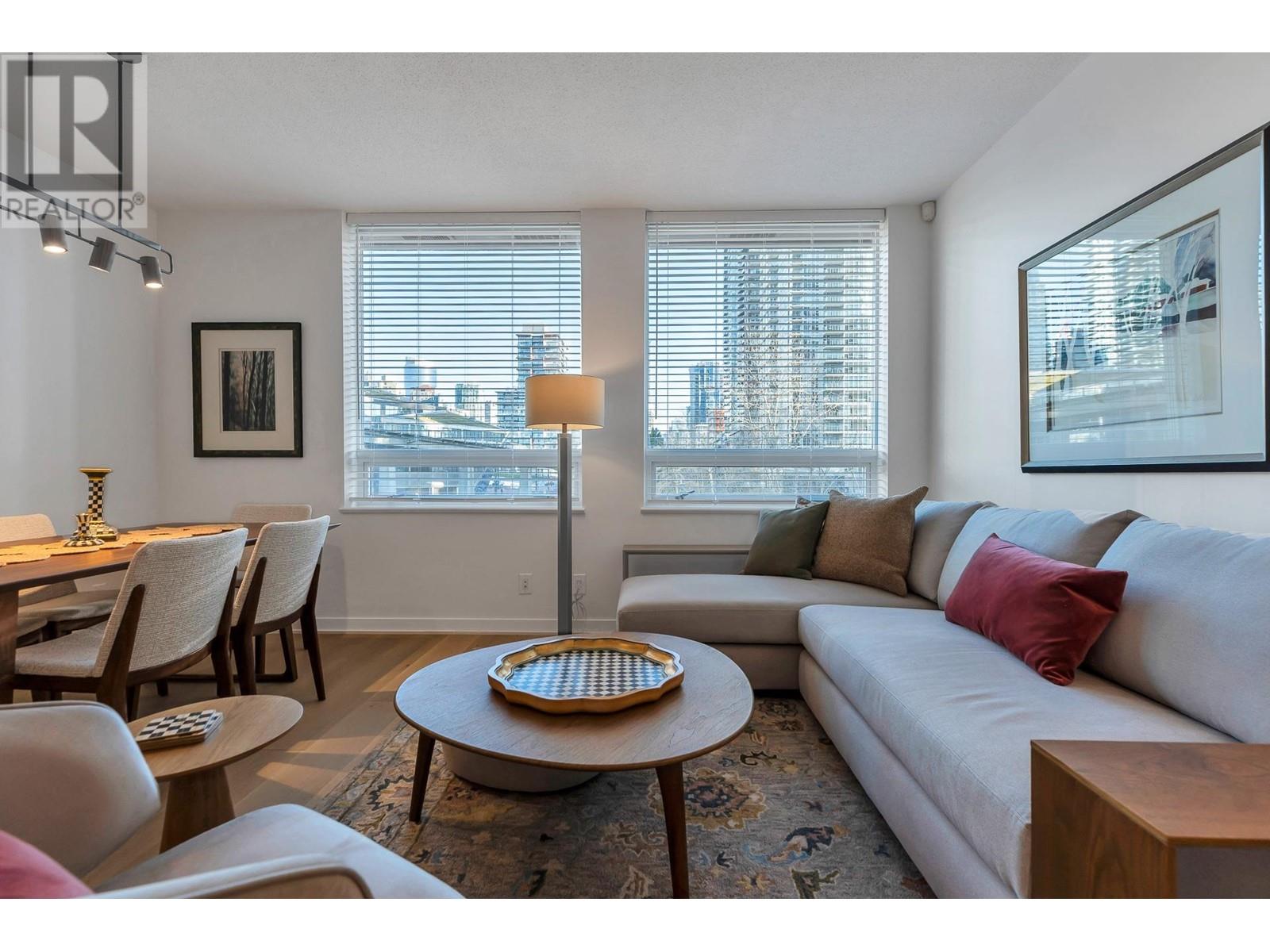 606 638 Beach Crescent, Vancouver, British Columbia  V6Z 3H4 - Photo 3 - R2989357