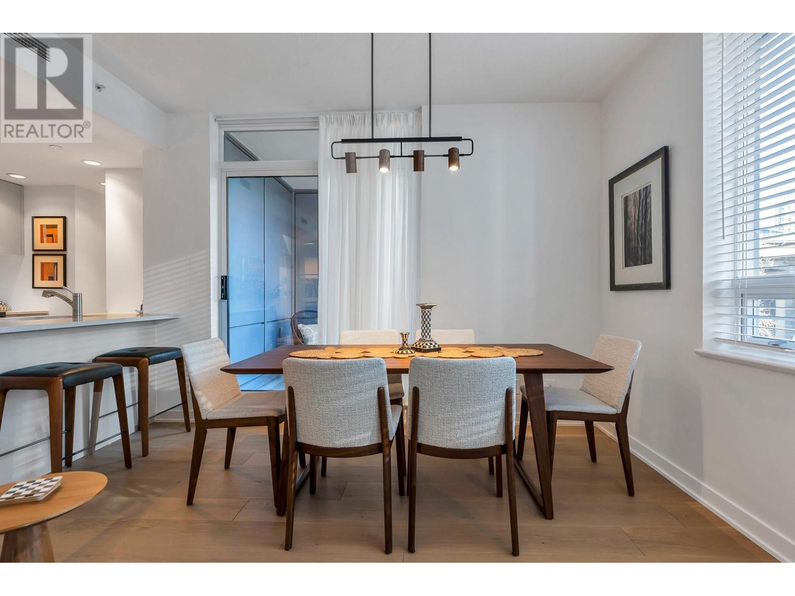 606 638 Beach Crescent, Vancouver, British Columbia  V6Z 3H4 - Photo 5 - R2989357