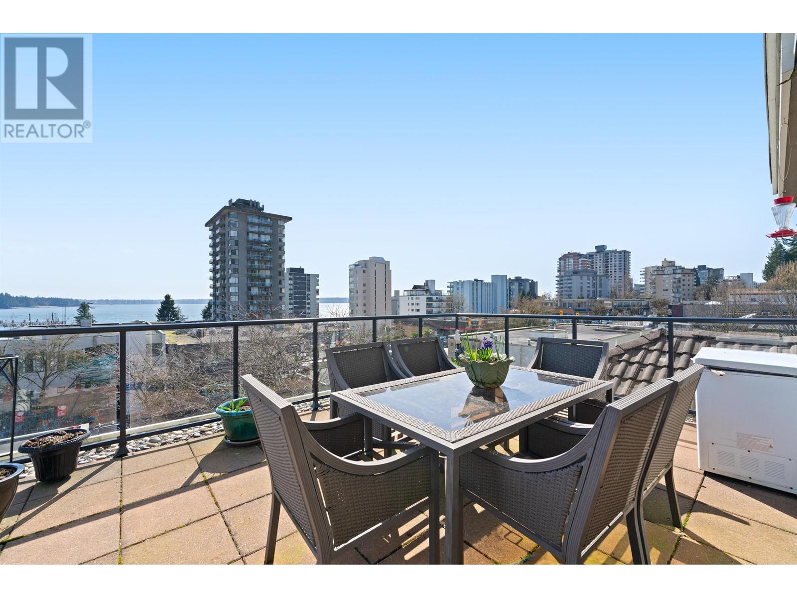 401 1765 Marine Drive, West Vancouver, British Columbia  V7V 1J5 - Photo 1 - R2989360