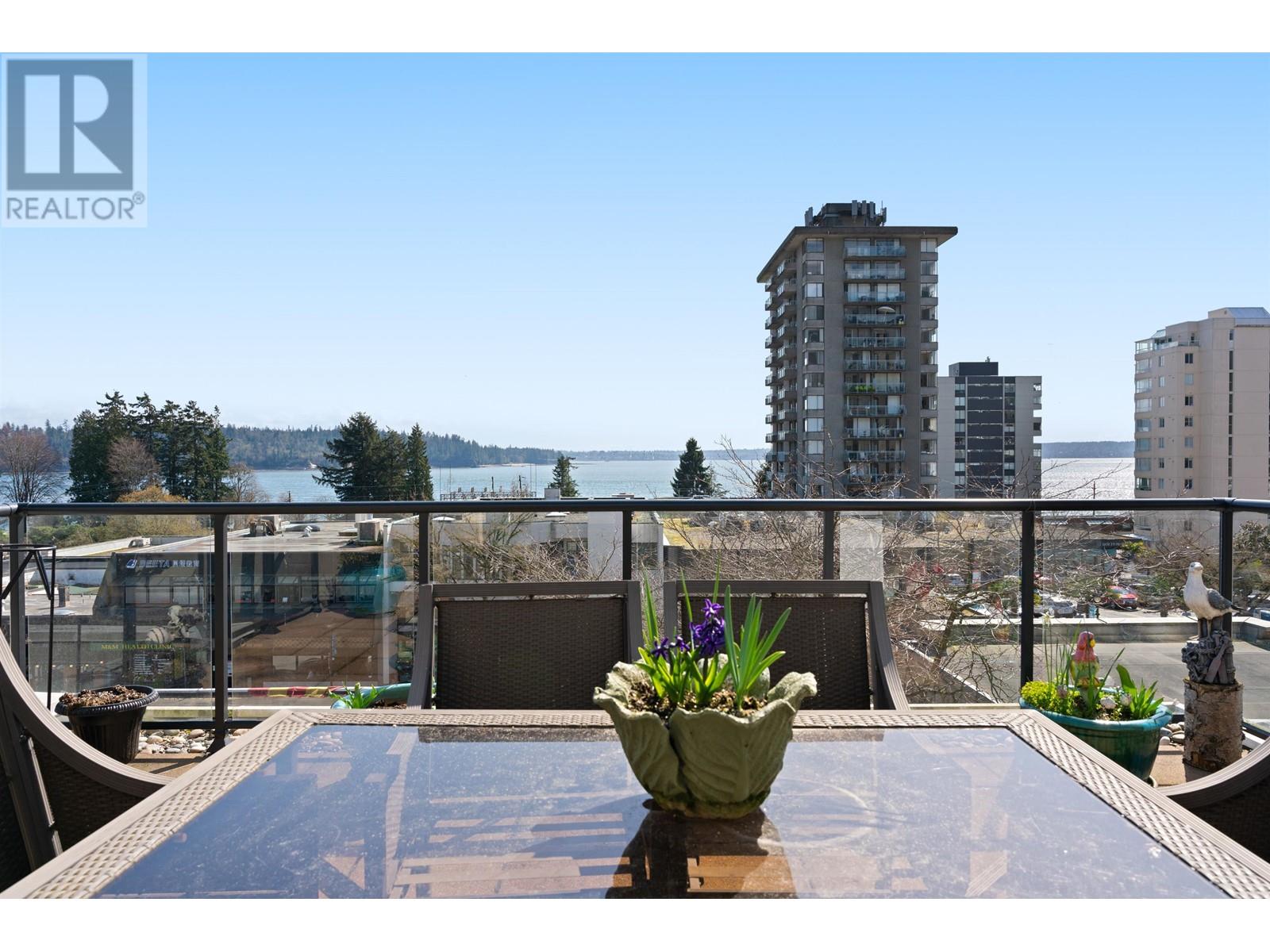 401 1765 Marine Drive, West Vancouver, British Columbia  V7V 1J5 - Photo 5 - R2989360