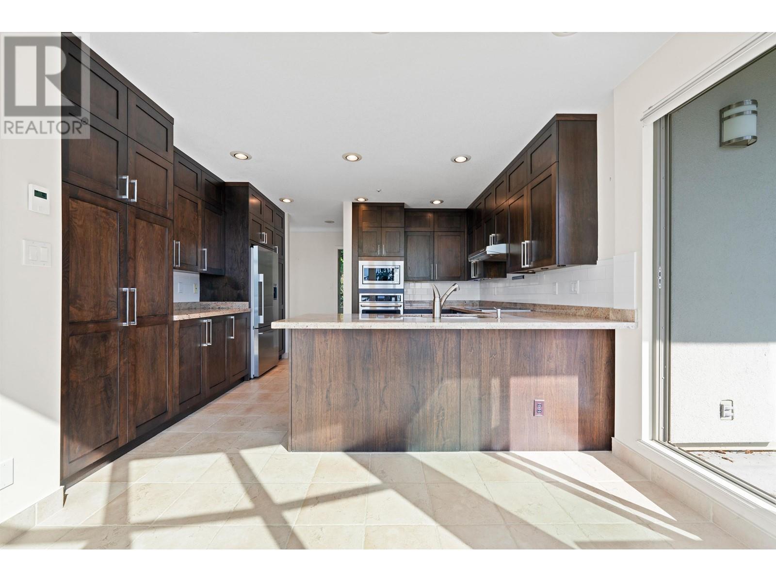 403 3105 Deer Ridge Drive, West Vancouver, British Columbia  V7S 4W1 - Photo 4 - R2989362